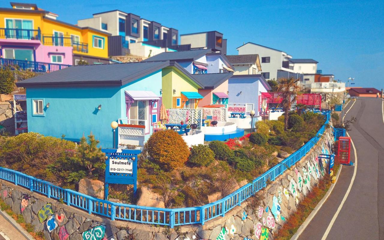Soulmate Pension Намхэ Экстерьер фото