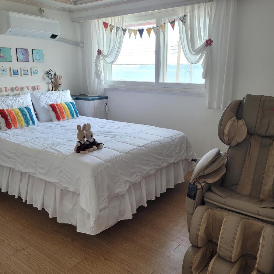 Soulmate Pension Намхэ Экстерьер фото