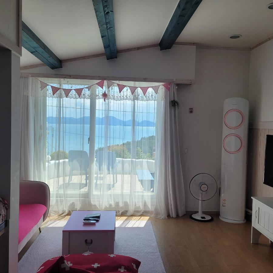 Soulmate Pension Намхэ Экстерьер фото